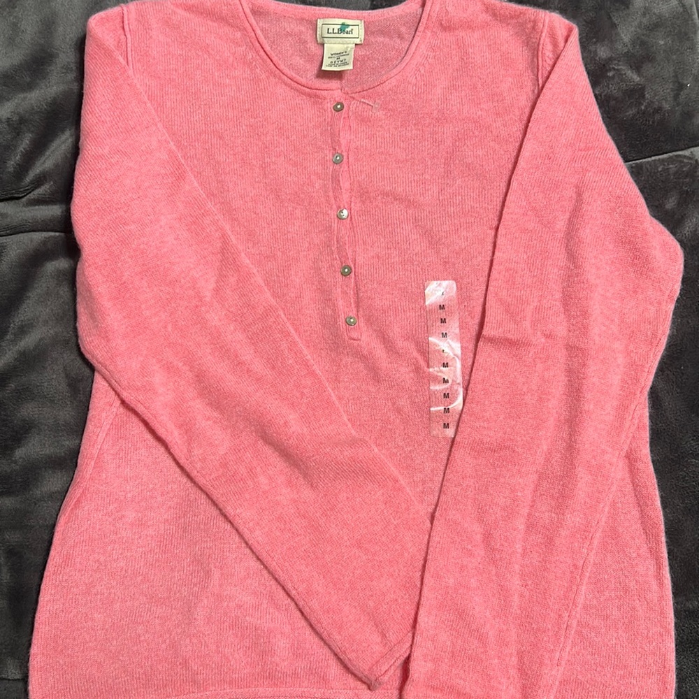 LL Bean woman’s cashmere sweater size M-Pink